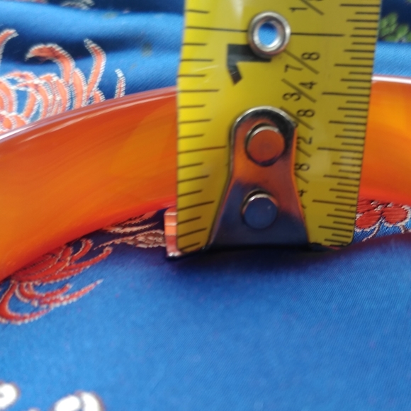 Carnelian Bangle Jade Bracelet - Picture 6 of 8